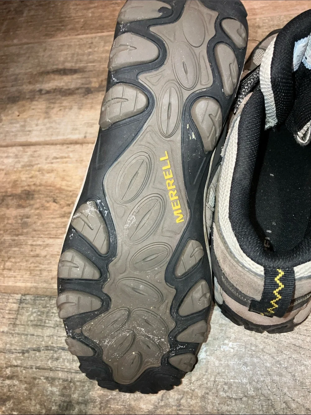 Merrell Accentor 3 Mid MENS HIKING BOOTS 10.5